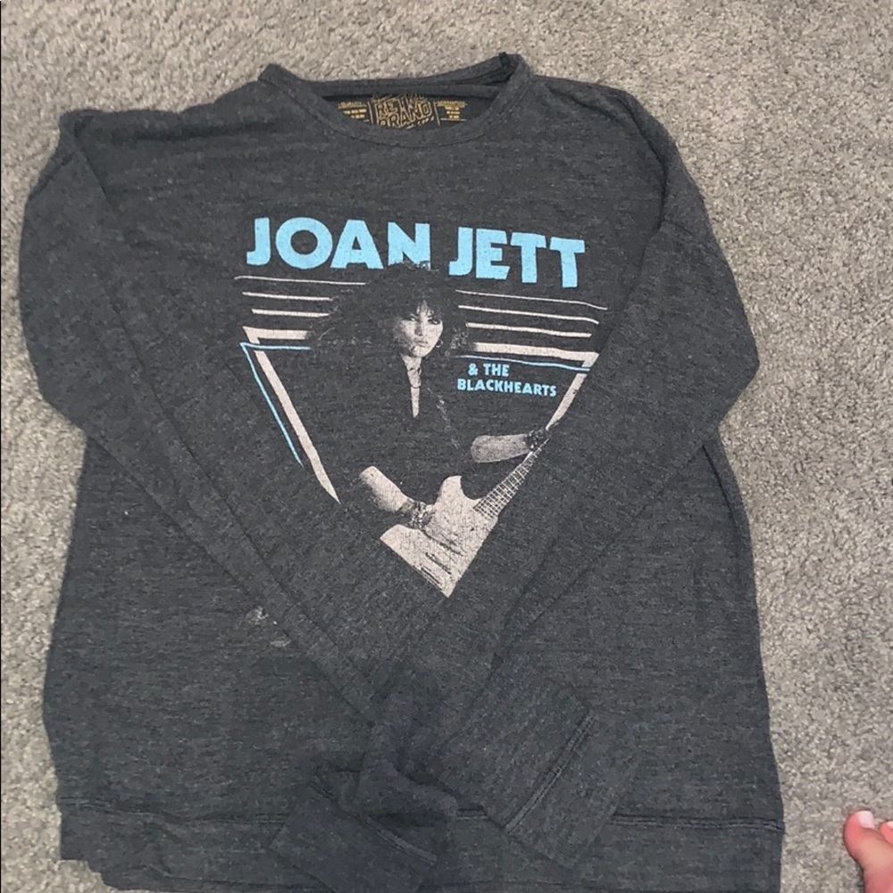 Retro Brand “Joan Jett” Long-sleeve Tee